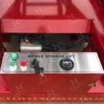 Фото 20 - Самоходный Ножничный Подъемник QZ-030-110 OXLIFT 300 кг 11 м.