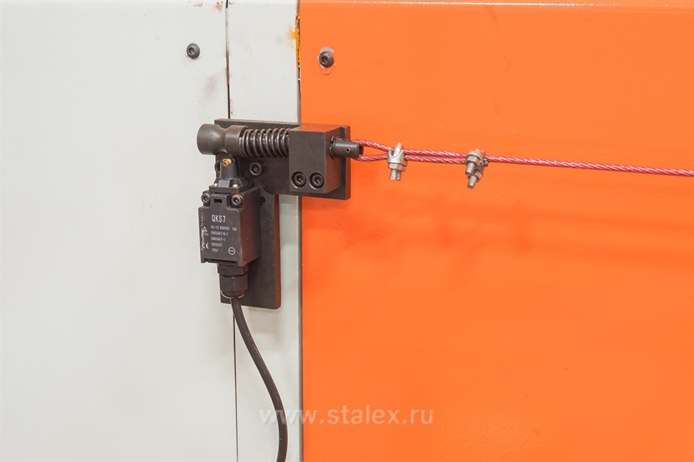 Фото 9 - Станок вальцовочный гидравлический STALEX HSR-2070×8.5.