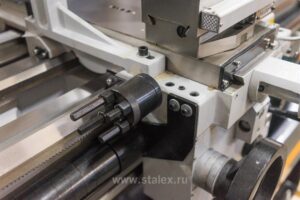 Фото 36 - Токарно-винторезный станок STALEX CM6241/1000.