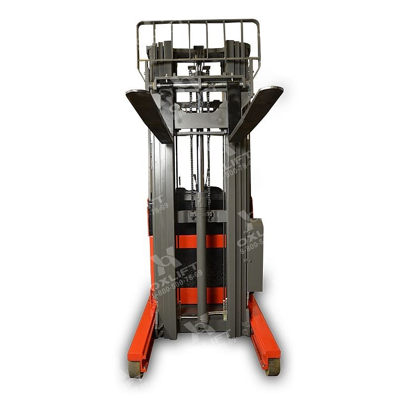 Фото 25 - Ричтраки с кабиной стоя MF12-35 OXLIFT.
