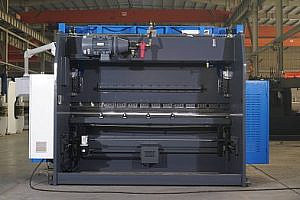 Фото 28 - MetalTec HBС 170/3200 4+1 ЧПУ МТ-15  Листогибочный пресс с ЧПУ.