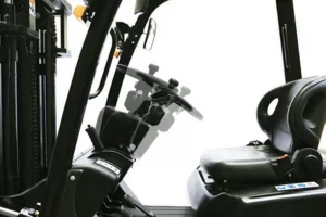 Фото 7 - Погрузчик вилочный бензиновый EP Equipment CPQD30T8 OPTIMAL SERIES (Nissan, 3F480, SS, ST, ГБО, кабина с отопителем).