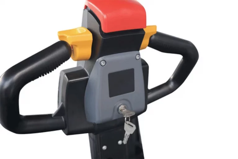 Фото 4 - Перевозчик паллет EP Equipment RPL201H (LI-ION, 205 Ah, с платформой для оператора).